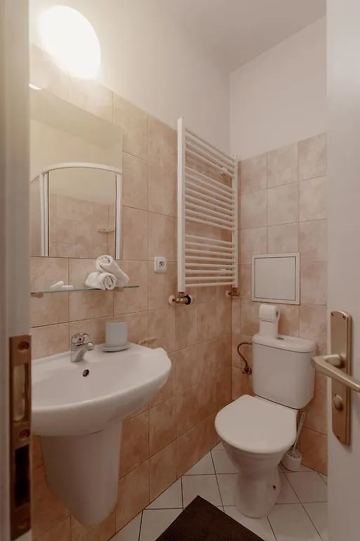 Downtown Apartments Kozatska Prag